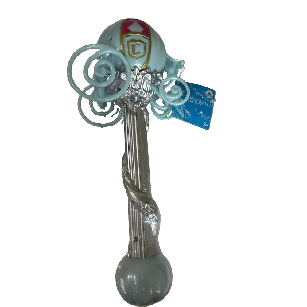 Disney Parks Cinderella Carriage Coach Light Up Glow Color Change Bubble Blower